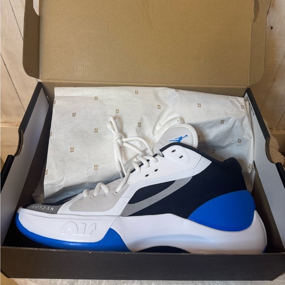 Size 13M & 11.5- Jordan Zoom Separate 'White Photo Blue' - Picture 12 of 12
